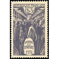 N°879 - 1 TIMBRE DE FRANCE NEUF ** DE LUXE.